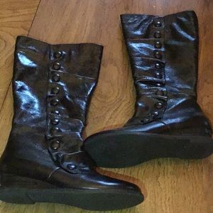 Mix Mooz boots size 9